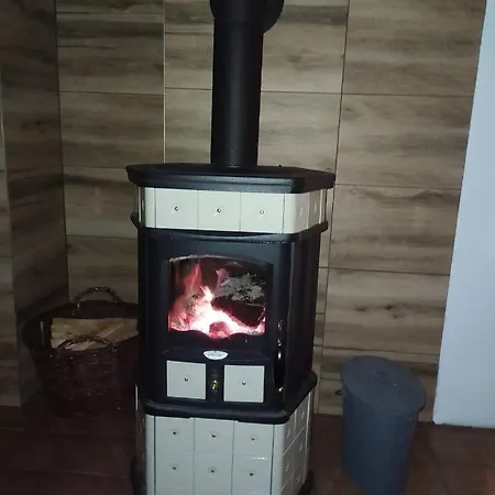 Деревянный коттедж Pod Lesem Рымаров